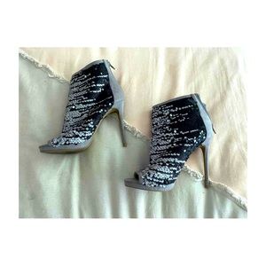 Peep Toe Grey Heel Black&Silver Sequin Bootie